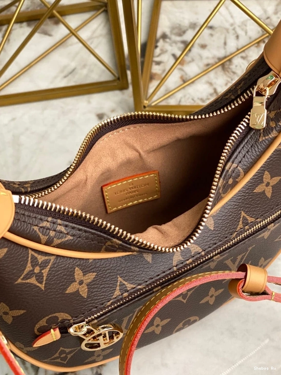 VUITTON LOUIS LOOP 0805